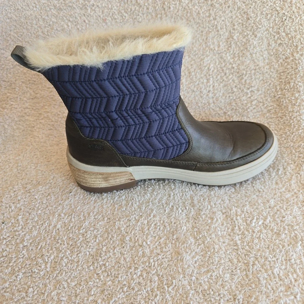 Merrell Women's Ankle Boots Polar Haven Peacoat Waterproof Sz 6.5 Faux Fur Lined